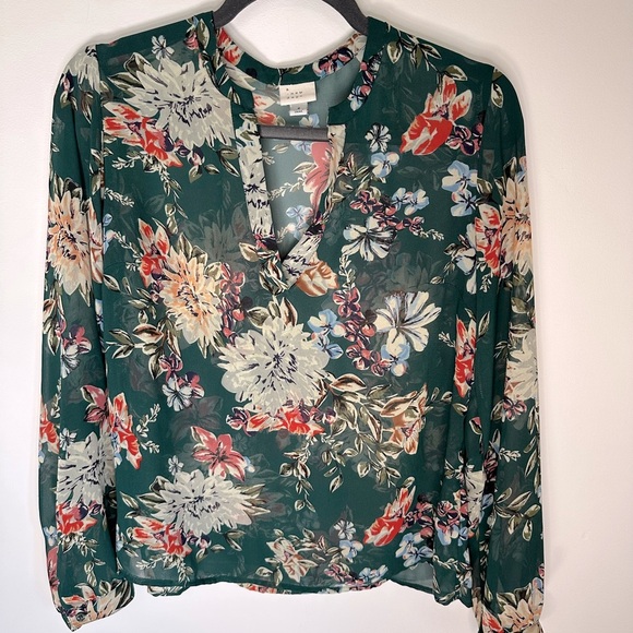 A New Day Sheer Floral Top - Picture 1 of 3